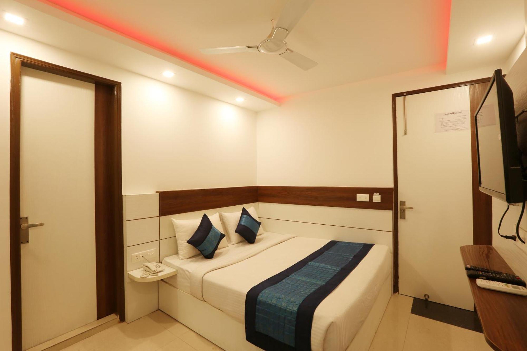 Airport Hotel Mayank Residency Neu-Delhi Exterior foto