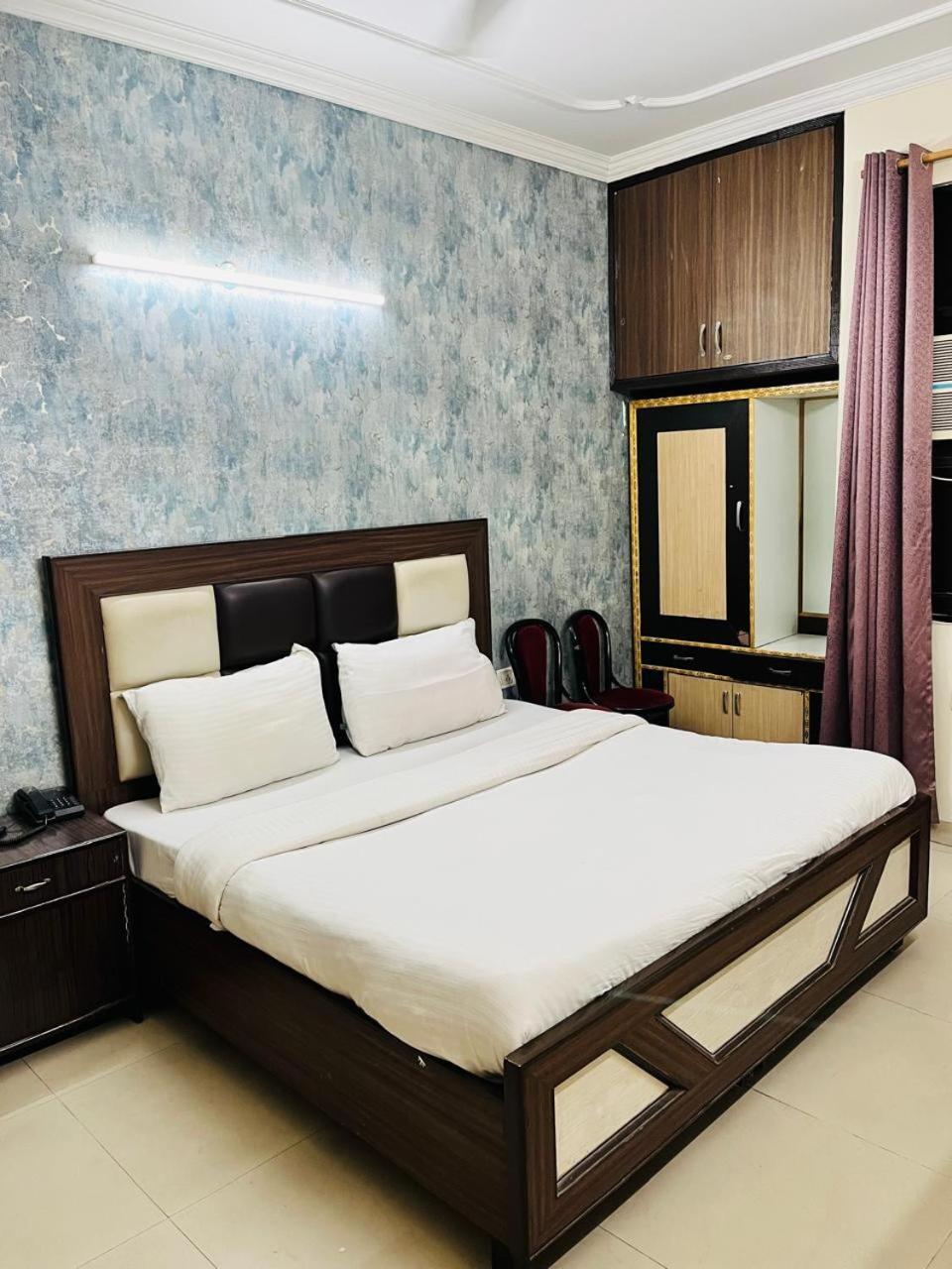 Airport Hotel Mayank Residency Neu-Delhi Exterior foto